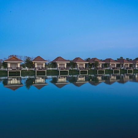 Lemon Resort Бурірам Екстер'єр фото