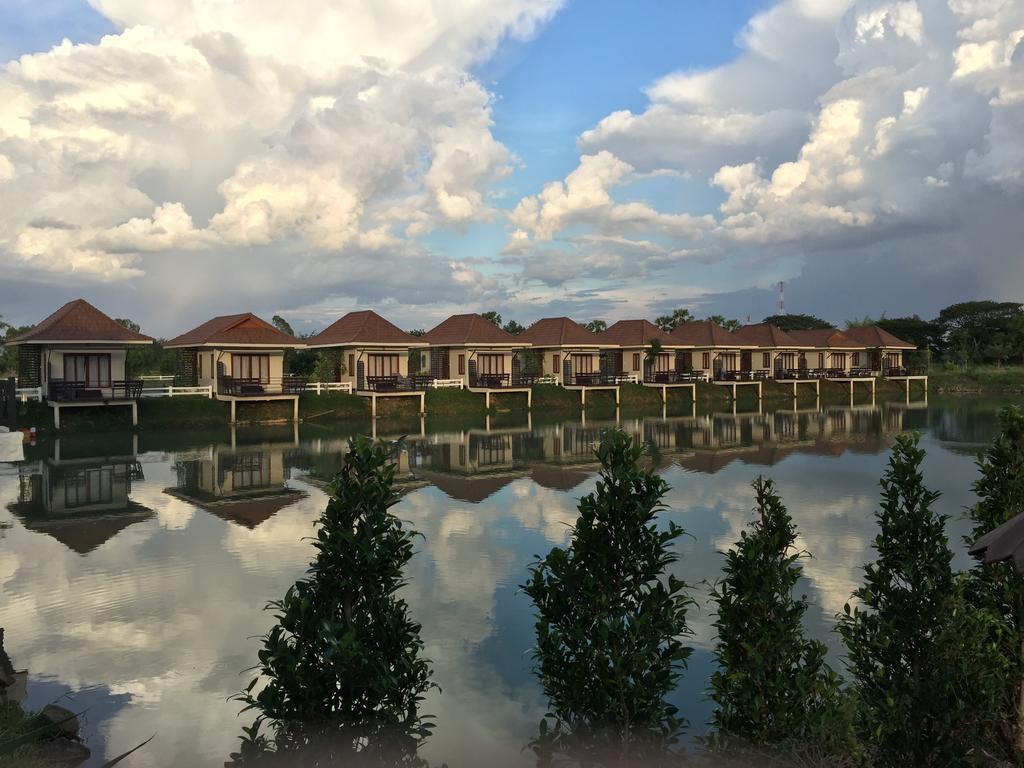 Lemon Resort Бурірам Екстер'єр фото