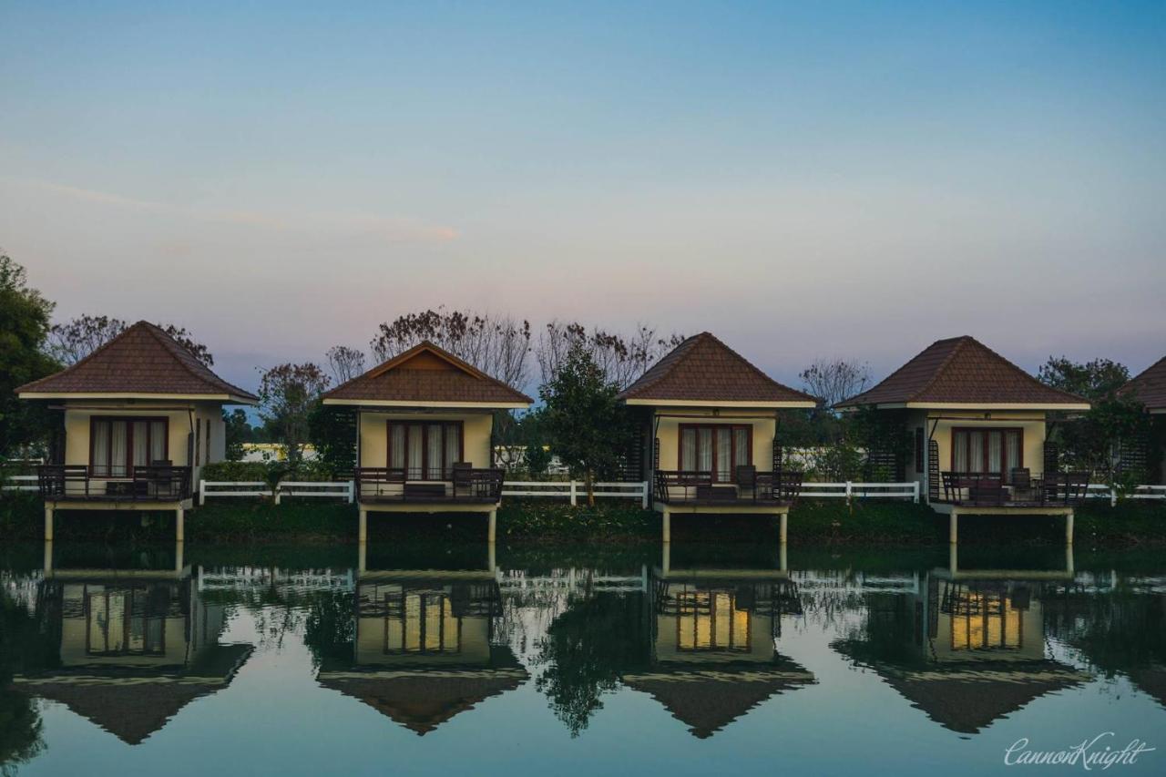 Lemon Resort Бурірам Екстер'єр фото